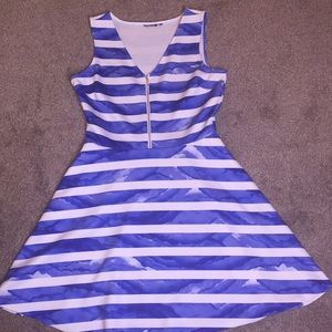 Women’s Sleeveless Dress